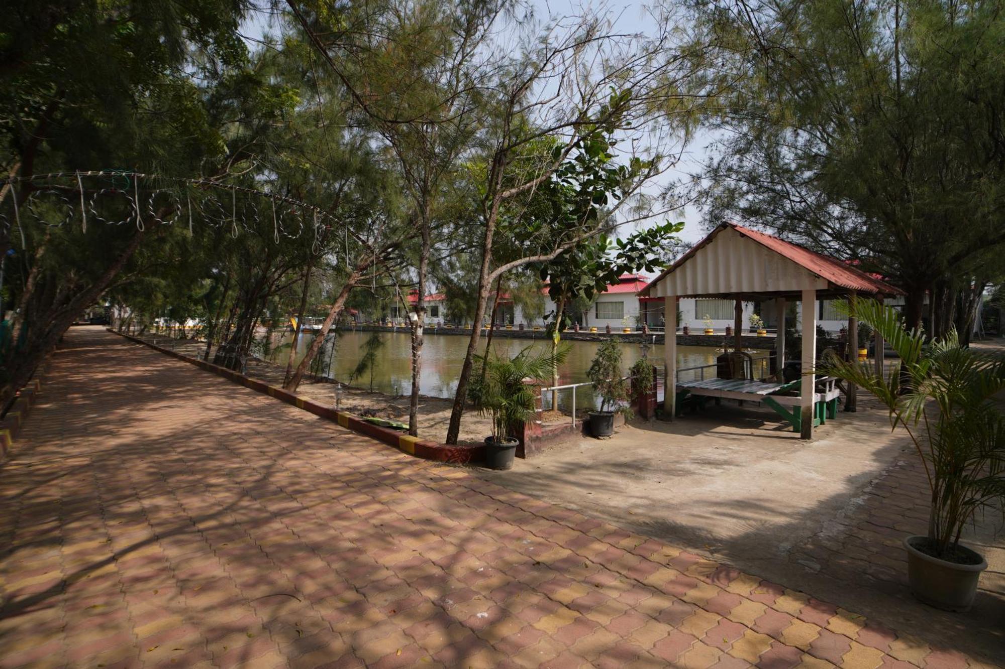 Lake View Village Resort Tajpur Exterior photo